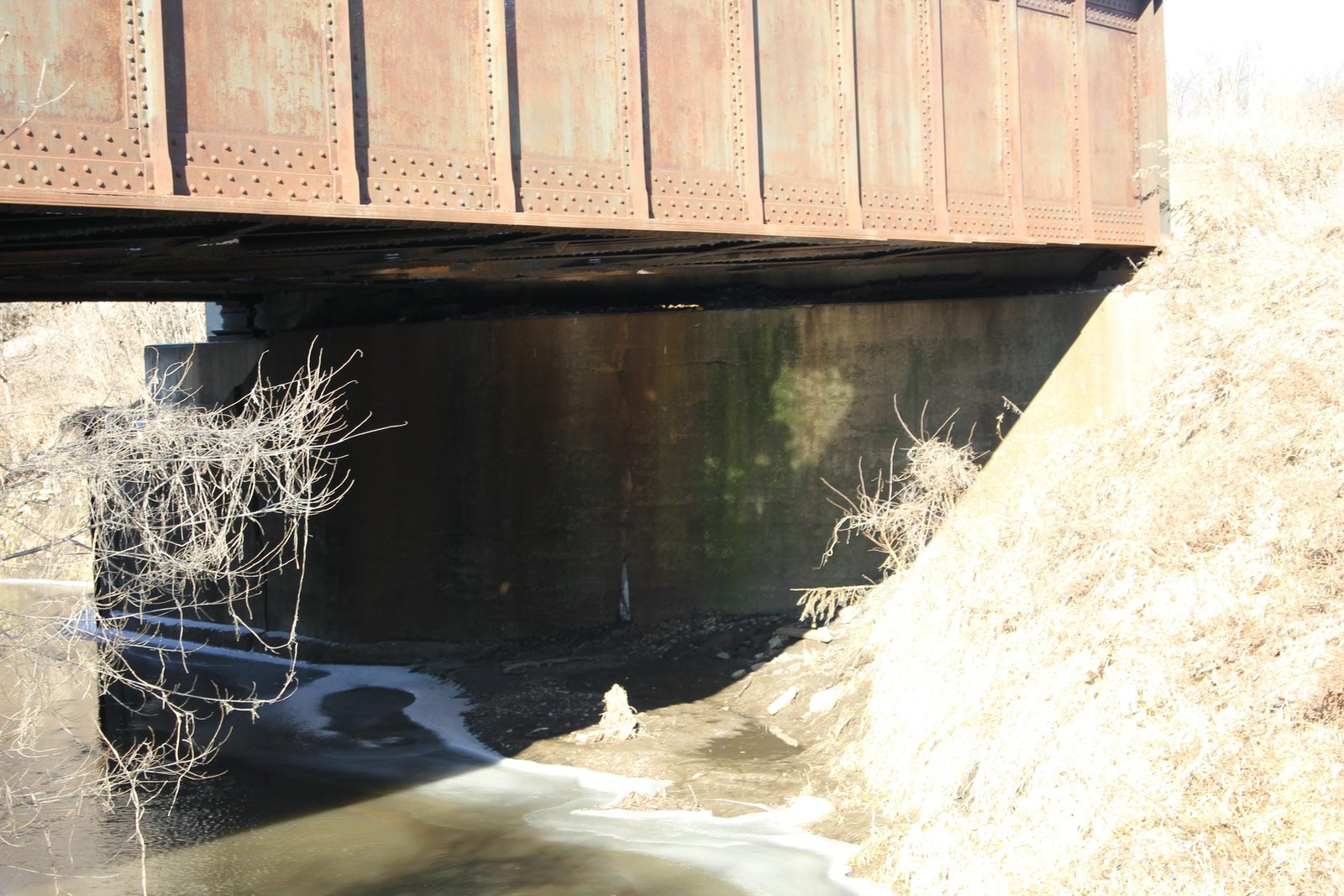 East abutment